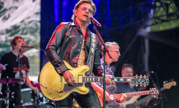 Photo Gallery: The Beach Boys with John Stamos live in Chicago at Riot Fest 2025