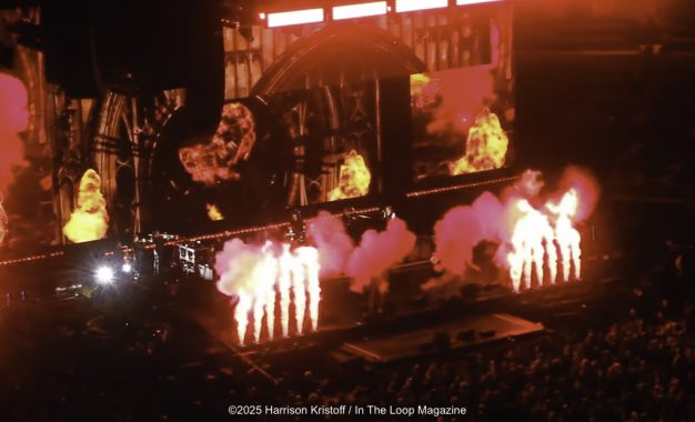 Paul McCartney Closes “Got Back” Tour With a Triumphant, Emotional Night in Chicago