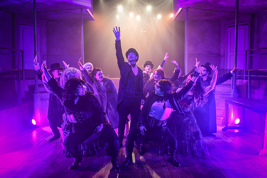 Just In Time For Halloween, A Gothic Horror Revival Of Jekyll & Hyde Returns To The Chicago Stage After 15 Years