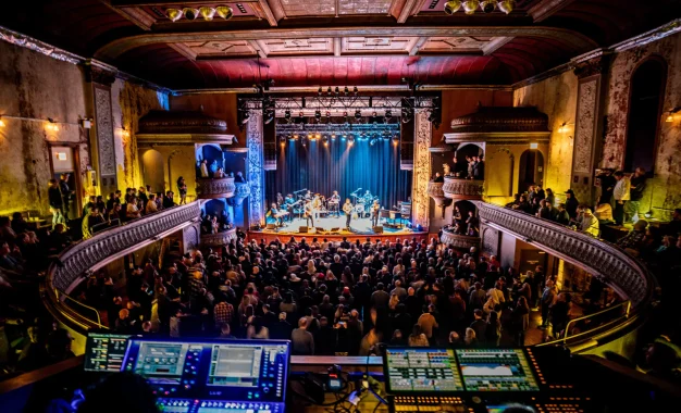 Chicago’s Independent Music Venues Contribute $2.8 Billion to Local Economy Proving An Important Pulse On The Scene But Is It Enough