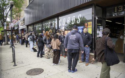 Photo Gallery: Maya Hawke @ Reckless Records Chicago Wicker Park 2026