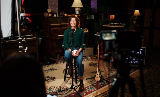 Amy Grant Launches ‘Songs of U.S.,’ A New Series Marking America’s 250th Anniversary