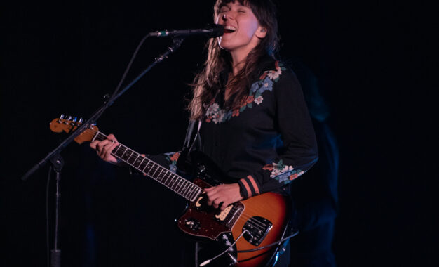 Live Review: Courtney Barnett Live In Chicago At Historic Chicago Theatre