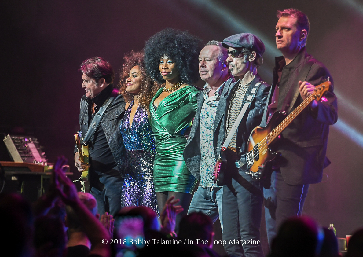 Concert Review: The Walk Between Worlds North American Tour From Simple Minds Hits The Chicago Theatre
